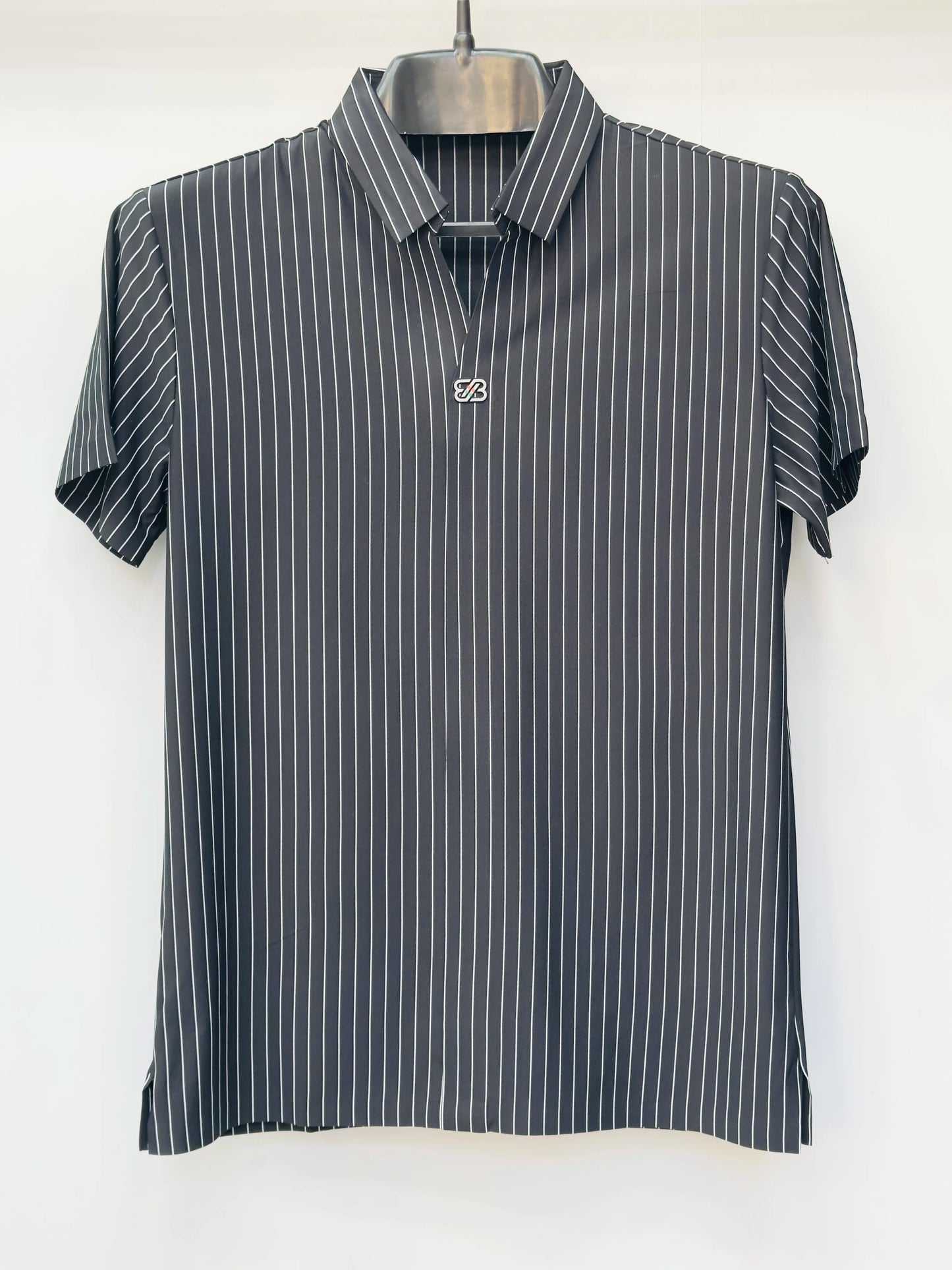 Men's Slim-Fit Vertical Pinstripe Polo Shirt - Modern Retro Style