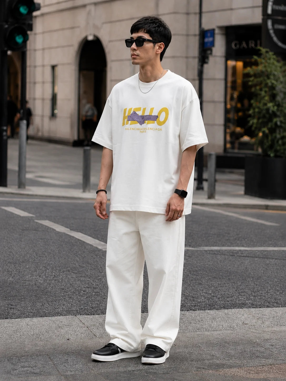 "HELLO" Retro Graphic Cotton Streetwear Tee