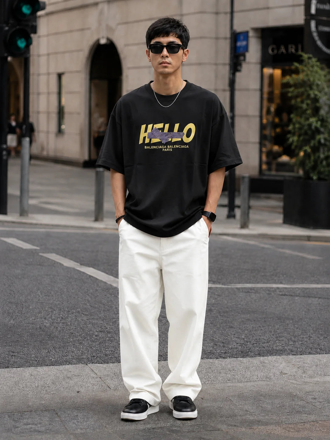 "HELLO" Retro Graphic Cotton Streetwear Tee