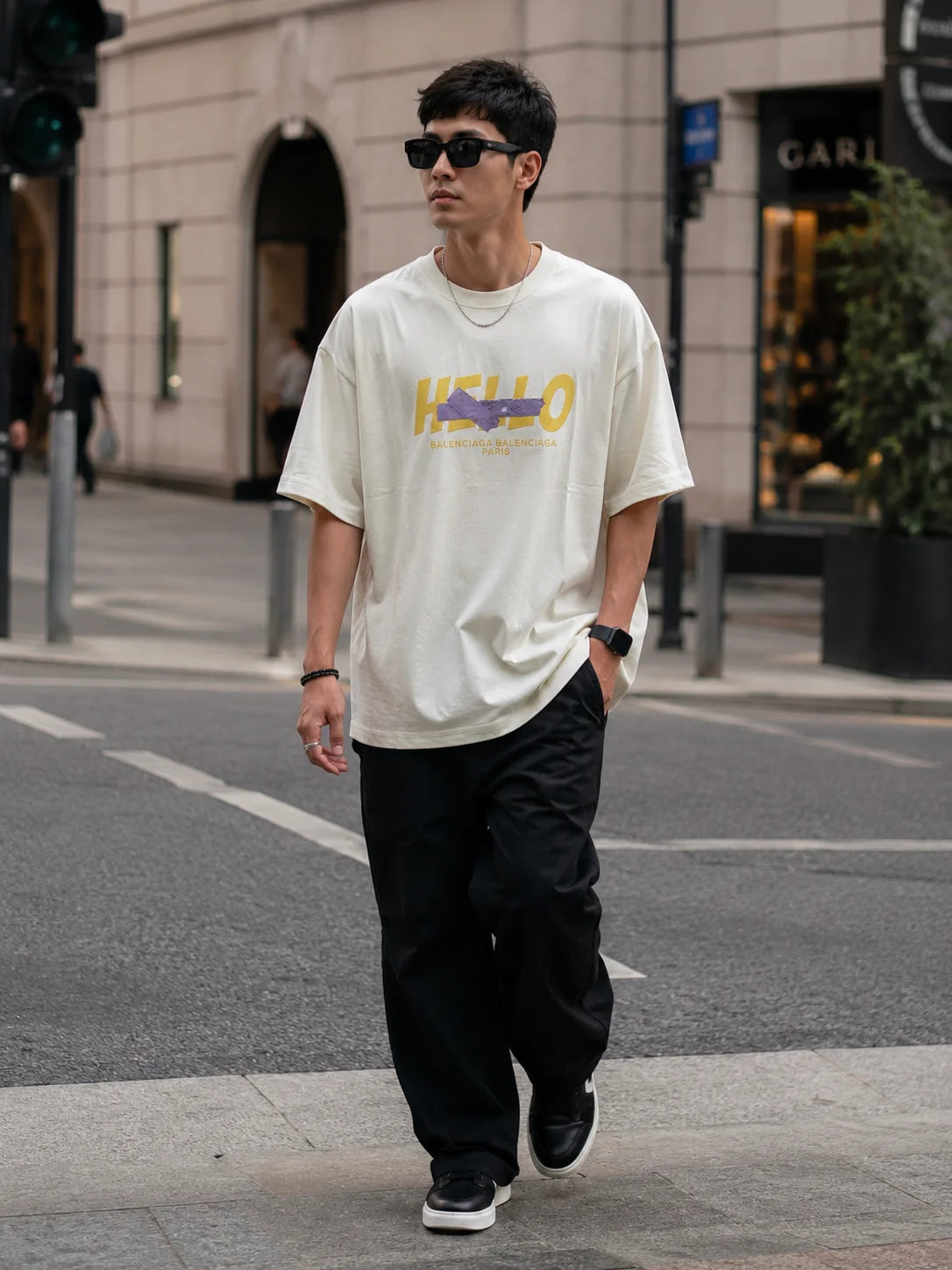 "HELLO" Retro Graphic Cotton Streetwear Tee