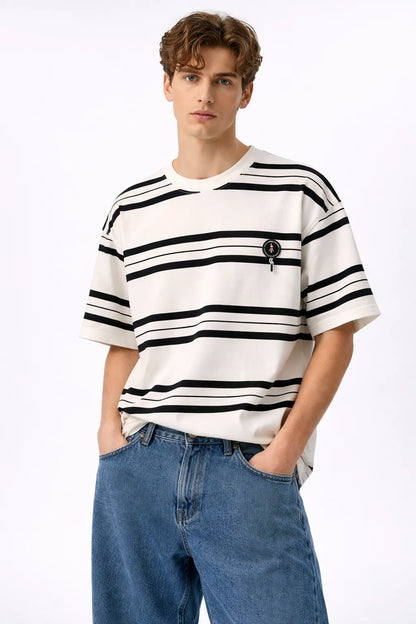 The Horizon Box Tee: Linear Streetwear Essential
