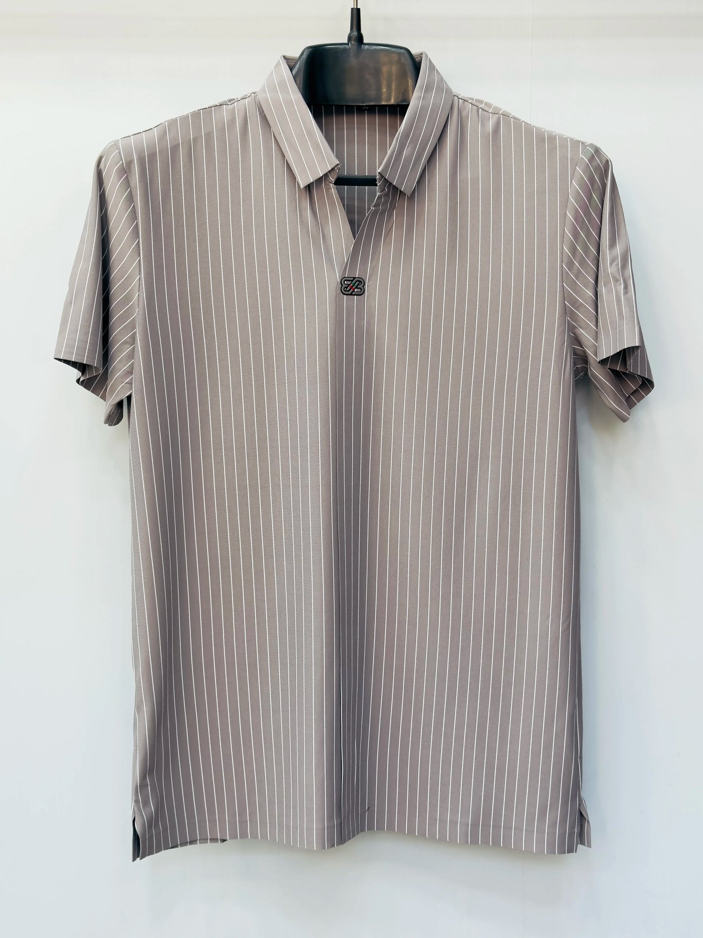 Men's Slim-Fit Vertical Pinstripe Polo Shirt - Modern Retro Style