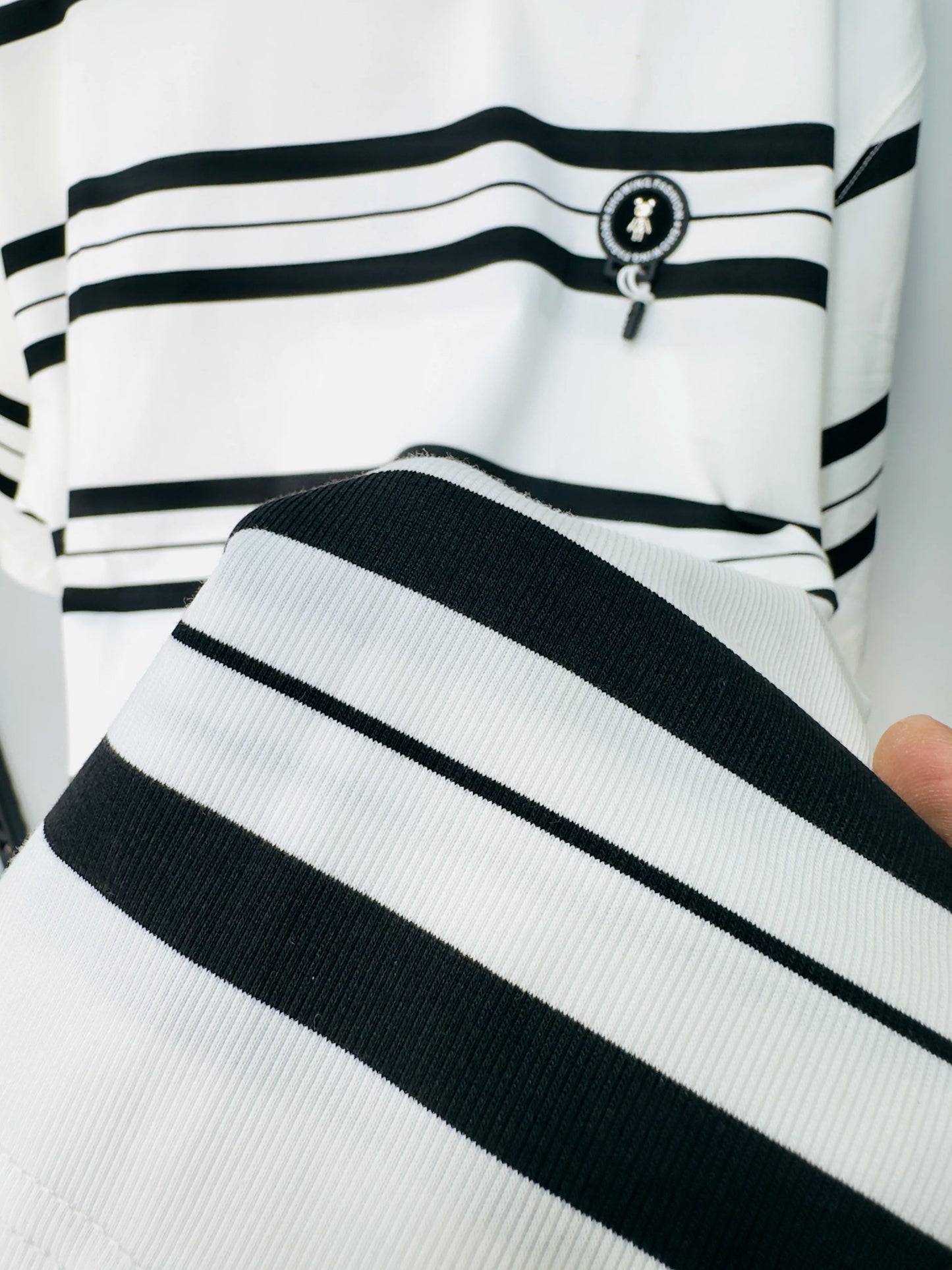 The Horizon Box Tee: Linear Streetwear Essential
