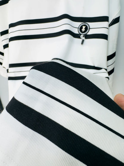 The Horizon Box Tee: Linear Streetwear Essential